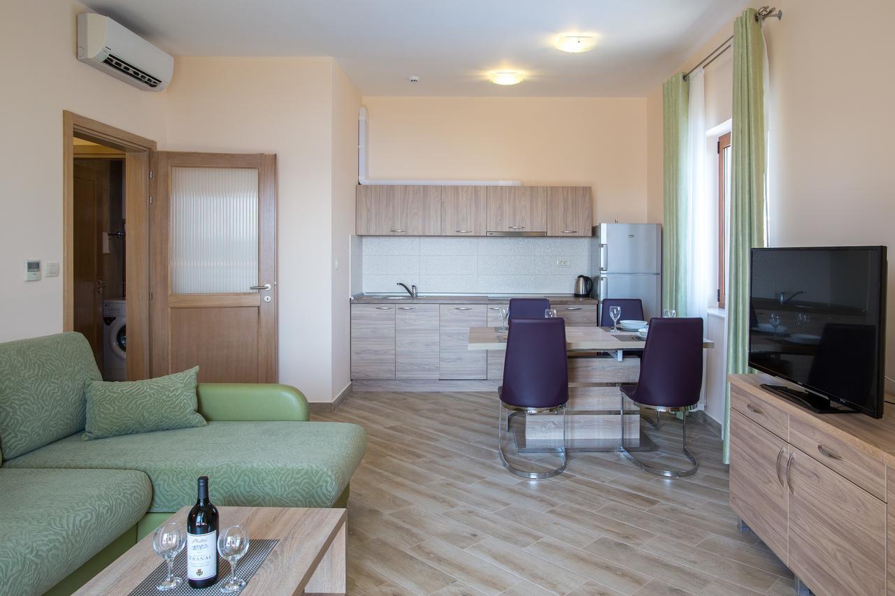 Aparthotel Belvedere Residence Becici Budva Room photo